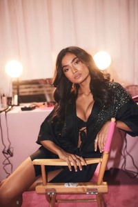 Kelly Gale 769be31027018004