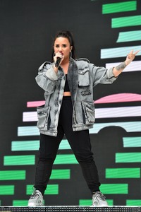 Demi Lovato 5487b1893952884