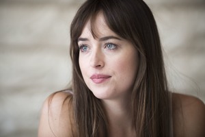 Dakota Johnson Da46fc984182934