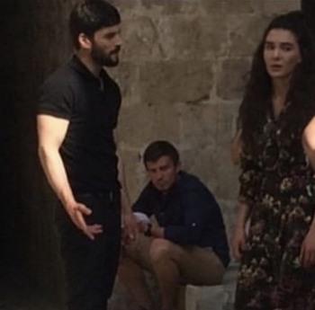 Hercai - set - poze - Pagina 3 43a56d1230975894