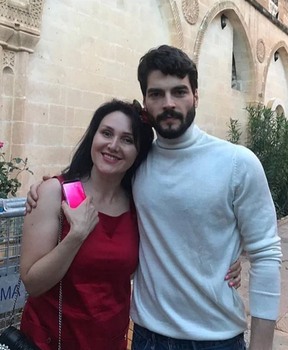 Hercai - set - poze - Pagina 3 749df71230976044