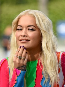 Rita Ora     - Sayfa 2 B0577c997029494