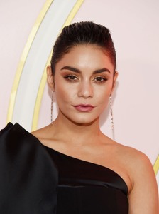 Vanessa Hudgens C515fc978665324