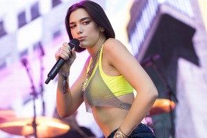 Dua Lipa        33c4fc939002344