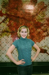 Kiernan Shipka D98be51053795744