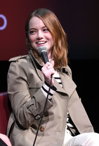 Emma Stone D068381029954654