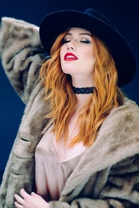 Katherine McNamara Eefd0c902459104