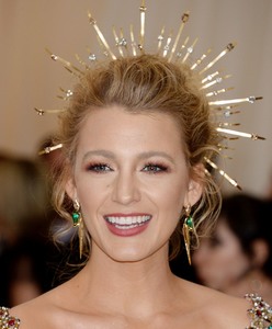 Blake Lively 742a9c901759544