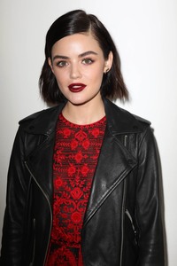 Lucy Hale    6f20c2972501264