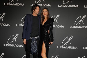 Alessandra Ambrosio - Sayfa 3 5c24ca992138334