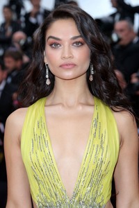 Shanina Shaik 216f1f898307534