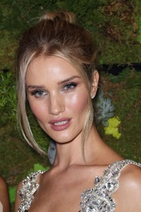 Rosie Huntington-Whiteley  C24ad5947835014