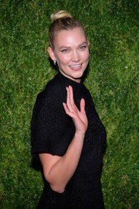 Karlie Kloss - Sayfa 2 9635f11023593534