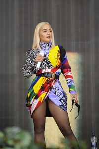 Rita Ora     - Sayfa 2 4e77a6971627644