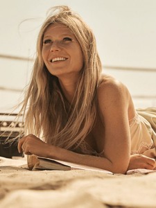 Gwyneth Paltrow 25e7041052848204