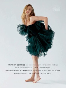 Amanda Seyfried 39de90908980984