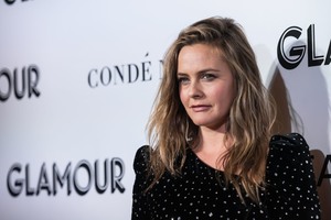 Alicia Silverstone 1b34da1031330144