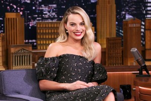 Margot Robbie - Sayfa 2 Be055d1053474344