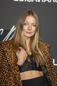 Eniko Mihalik  B3c724992562824