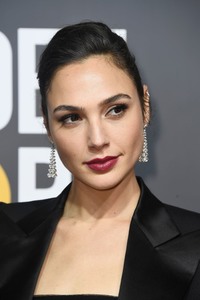 Gal Gadot  0822f6902363534