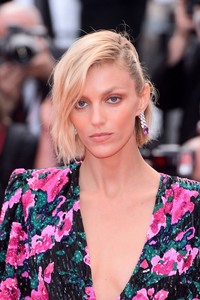 Anja Rubik 0b846c898473524