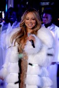 Мэрайя Кэри (Mariah Carey) Performs at the Dick Clark's New Year's Rockin' Eve with Ryan Seacrest (New York, December 31, 2017) 1c87bf707529513