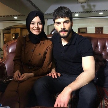 Hercai - set - poze - Pagina 3 Db86071230975464