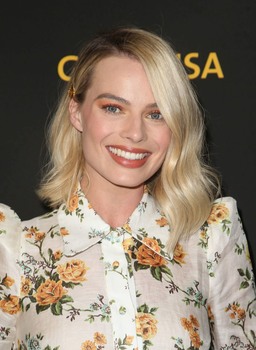 Margot Robbie 0b8506902570844