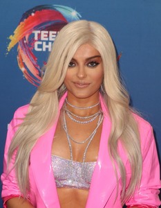 Bebe Rexha 5d2c5c947256784