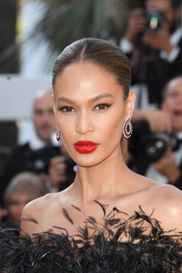 Joan Smalls A92127899203324