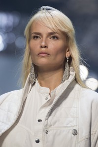 Natasha Poly B5a663993296174