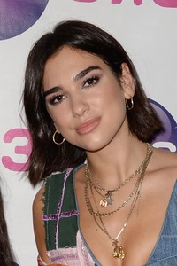 Dua Lipa        636c47893668774