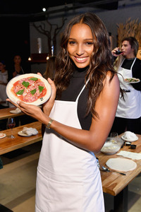 Jasmine Tookes - Sayfa 2 Ae1e061025134454