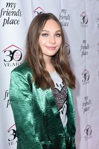 Maddie Ziegler Ab9b2f927821354