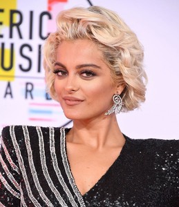 Bebe Rexha E697d7998670994