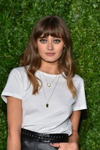 Ella Purnell 6130a4945565854