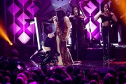 Деми Ловато (Demi Lovato) performing at 102.7 KIIS FM's Jingle Ball in Los Angeles, 01.12.2017 (77xHQ) 01476c677474283