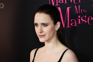 Rachel Brosnahan 82dfd31049568324