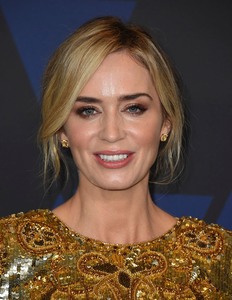 Emily Blunt 22f5e11037564004