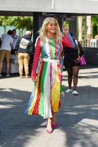 Rita Ora     - Sayfa 2 A510fc997029694