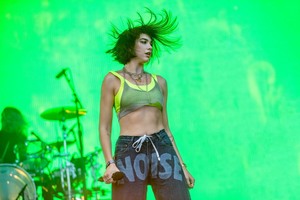 Dua Lipa        Fc888a939002514