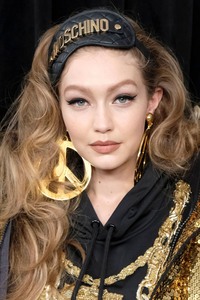 Gigi Hadid - Sayfa 2 09d7031010158874