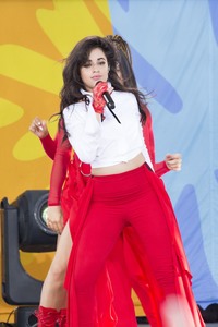 Camila Cabello 2ee6ba925012124