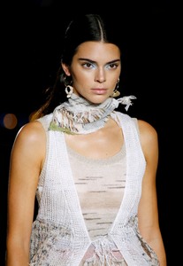 Kendall Jenner  - Sayfa 2 5f7a05986153104