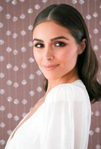 Olivia Culpo - Sayfa 2 Bd6ef8945196664