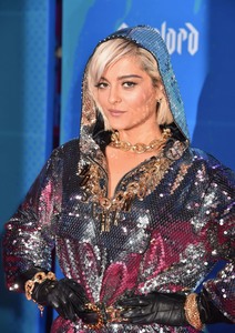 Bebe Rexha 807e4b1022133604