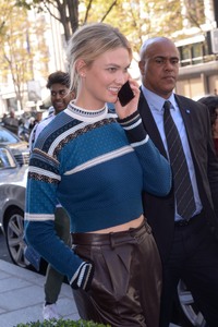 Karlie Kloss Df72ac988129624