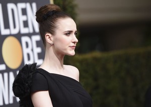 Rachel Brosnahan 24bc00902644774