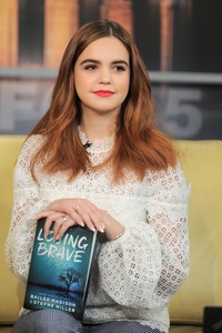 Bailee Madison Ca0c4f902000514