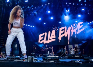 Ella Eyre               68ca3a937852014